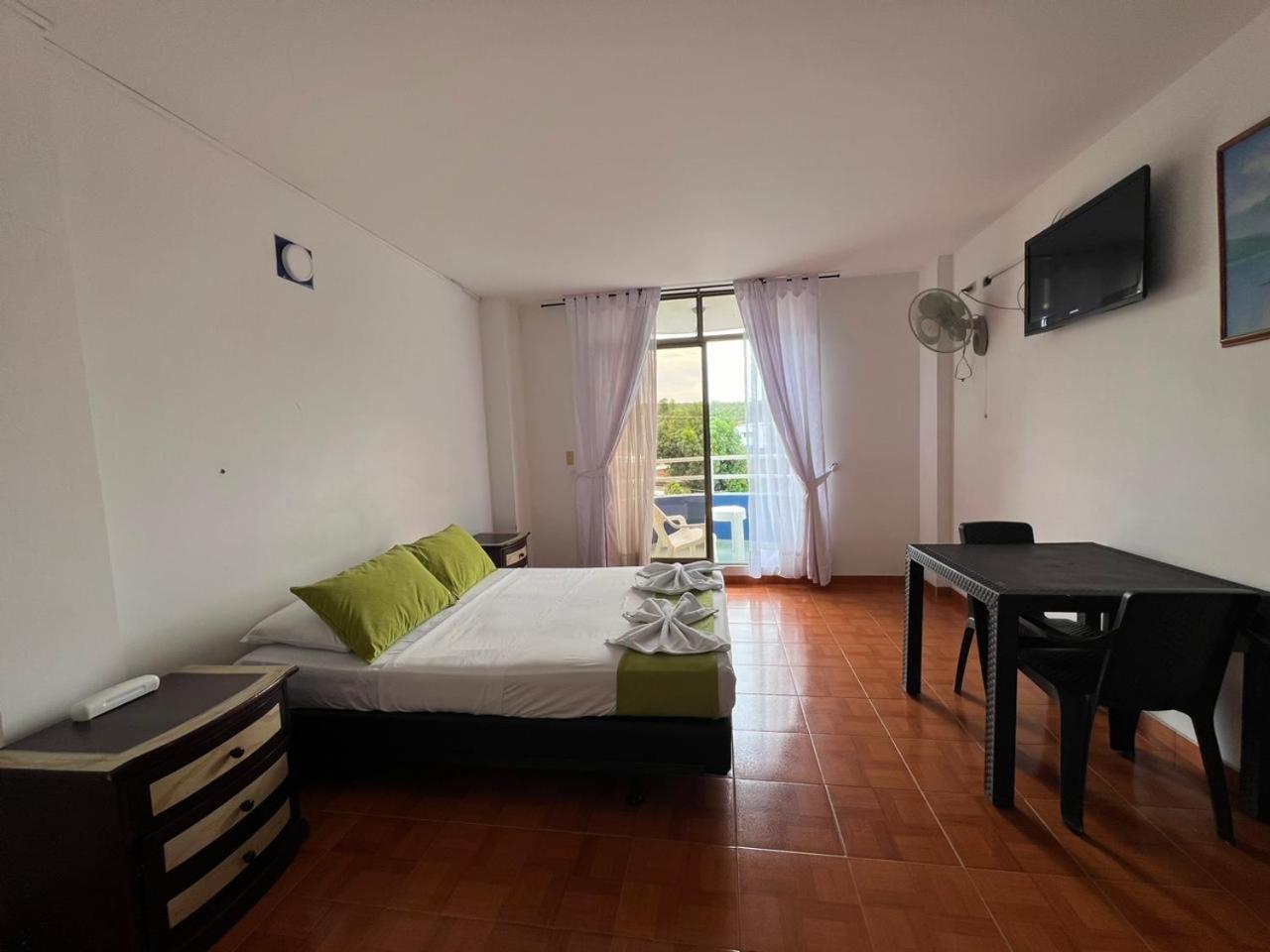 Hotel El Diamante Melgar Eksteriør bilde