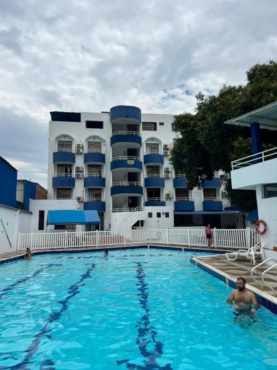 Hotel El Diamante Melgar Eksteriør bilde