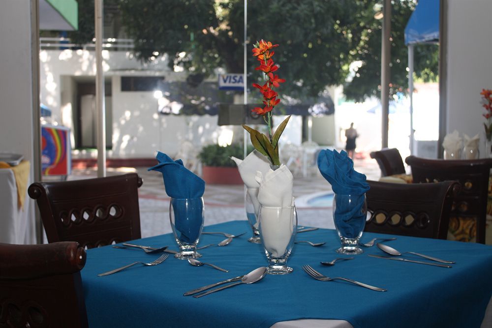 Hotel El Diamante Melgar Eksteriør bilde